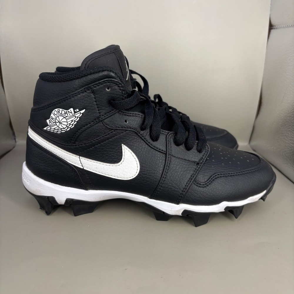 Jordan 1 Mid MCS Kids Baseball Cleats Black White HF6883-001 Size 5.5Y